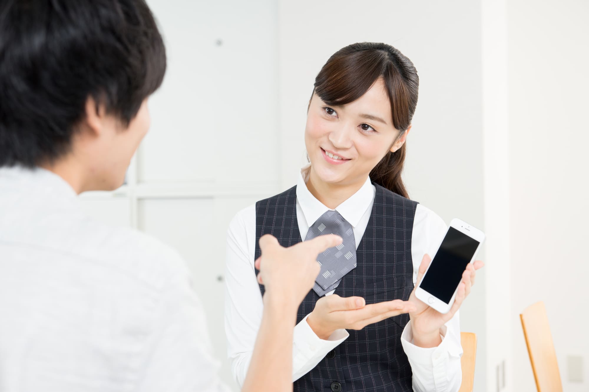 【完全ガイド】壊れたiPhoneは下取り可能?Appleとキャリア4社を徹底比較
